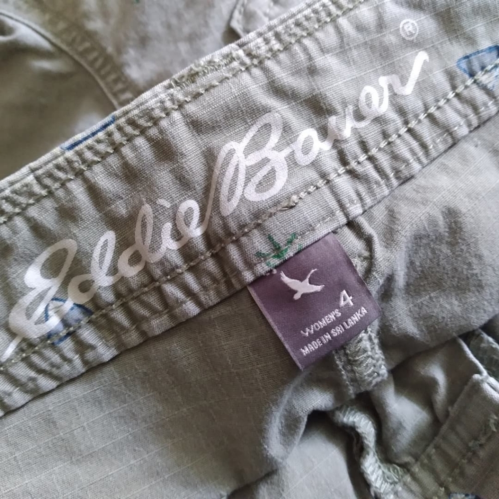 Eddie Bauer women's Adventurer printed shorts, size 4 - Picture 5 of 10